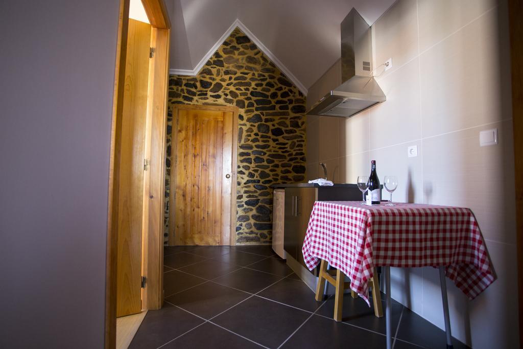 Casas Do Terreiro Pension Seia Kamer foto